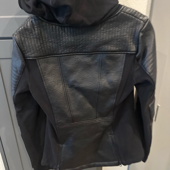 Women's Black Hooded Moto Jacket - Blanc Noir - Picture 3 of 4